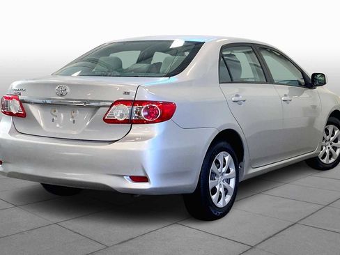 Used 2012 Toyota Corolla LE image 11