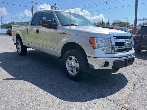 Used 2013 Ford F150 XLT w/ Mid Equipment Group AWD/4WD image 4