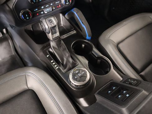 Used 2022 Ford Bronco Black Diamond image 8