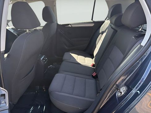 Used 2013 Volkswagen Golf TDI FWD image 12