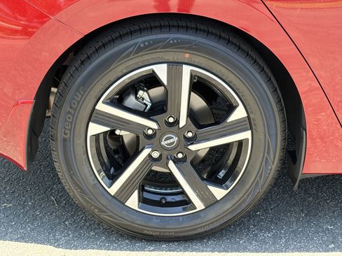 Used 2024 Nissan Sentra SV w/ All-Weather Package FWD image 9