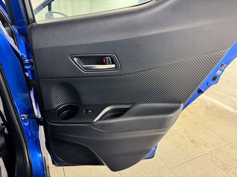 Used 2018 Toyota C-HR XLE FWD image 16