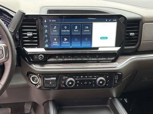 Used 2024 Chevrolet Silverado 2500 LTZ w/ LTZ Premium Package image 10