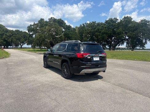Used 2019 GMC Acadia SLT FWD image 3