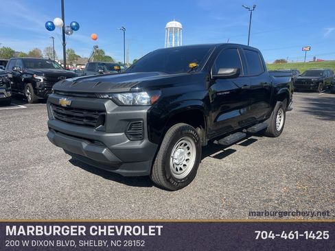 Used 2025 Chevrolet Colorado W/T w/ Advanced Trailering Package image 1