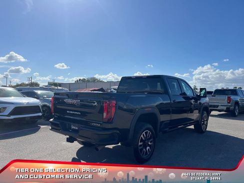 Used 2022 GMC Sierra 2500 AT4 image 7