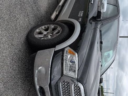 Used 2016 RAM 1500 Laramie w/ Convenience Group AWD/4WD image 3