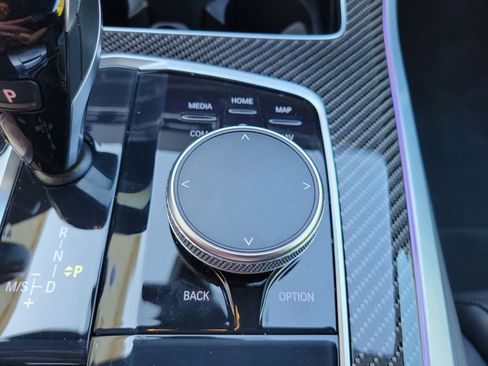 Used 2022 BMW X5 M50i w/ Premium Package image 31