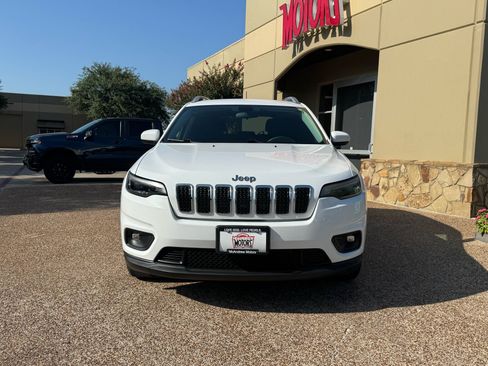 Used 2019 Jeep Cherokee Latitude w/ Popular Appearance Group FWD image 5