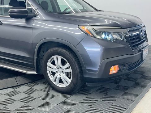 Used 2017 Honda Ridgeline RT image 6