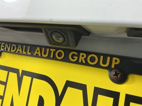 Used 2017 Porsche Cayenne AWD/4WD image 9