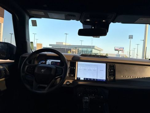 Used 2024 Ford Bronco Wildtrak AWD/4WD image 48