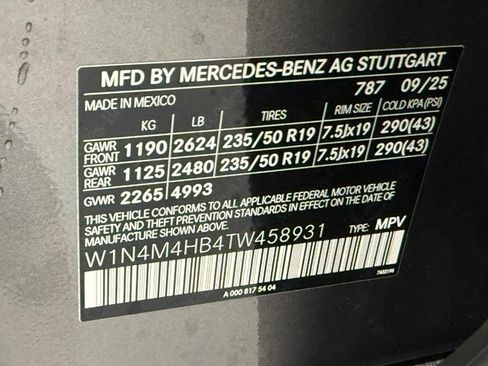 New 2026 Mercedes-Benz GLB 250 4MATIC image 16