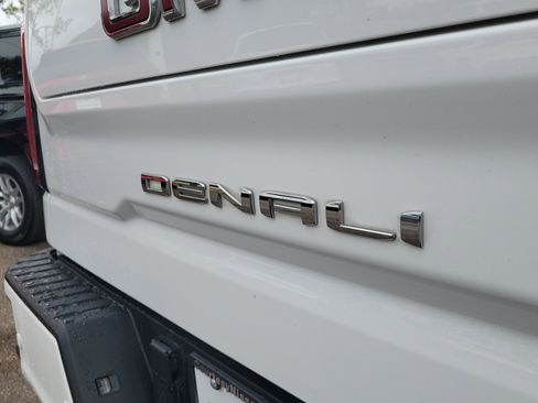 Used 2022 GMC Sierra 1500 Denali image 8