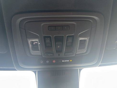 Used 2023 GMC Sierra 1500 Denali Ultimate image 22