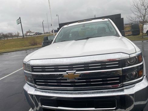 Used 2015 Chevrolet Silverado 3500 W/T w/ Snow Plow Prep Package image 9