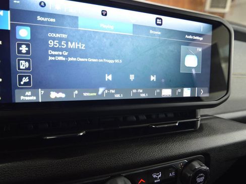 Used 2024 Jeep Wrangler Sport image 40