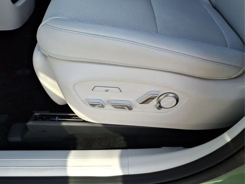 New 2026 Hyundai Ioniq 9 Calligraphy image 14