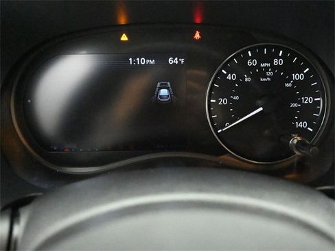 Used 2023 Nissan Kicks SR image 13