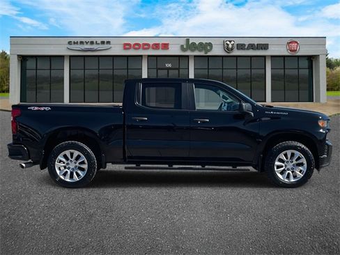 Used 2020 Chevrolet Silverado 1500 Custom w/ Custom Value Package image 22