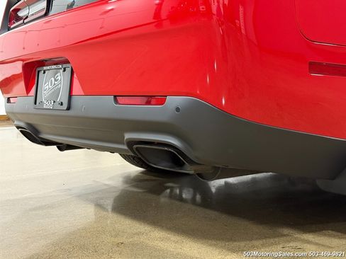 Used 2015 Dodge Challenger SRT Hellcat RWD image 11