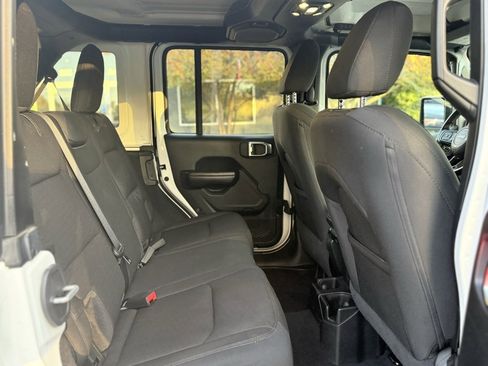 Used 2020 Jeep Wrangler Unlimited Sport S image 25
