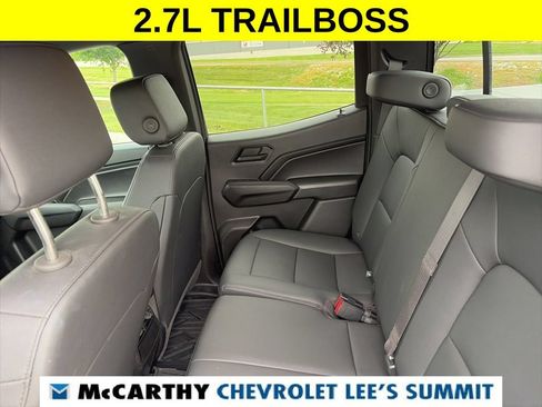 Used 2025 Chevrolet Colorado Trail Boss AWD/4WD image 44