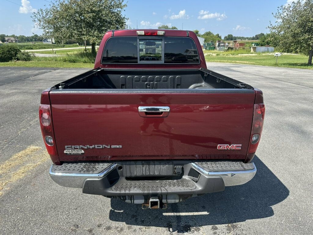 Used 2009 GMC Canyon SLT w/ SLT Preferred Equipment Group AWD/4WD image 4