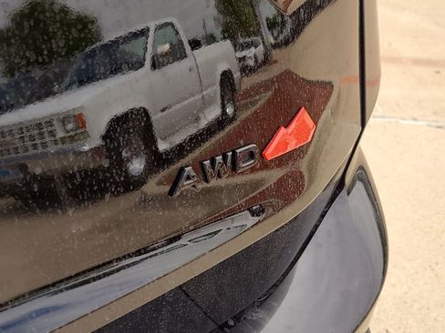 Certified 2025 Nissan Rogue SV AWD/4WD image 7