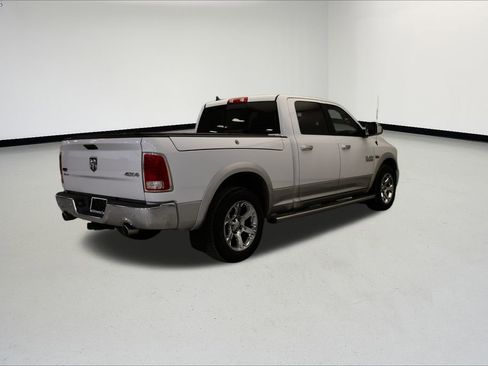 Used 2015 RAM 1500 Laramie w/ Convenience Group image 7