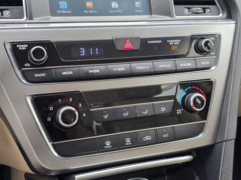 Used 2016 Hyundai Sonata SE FWD image 19