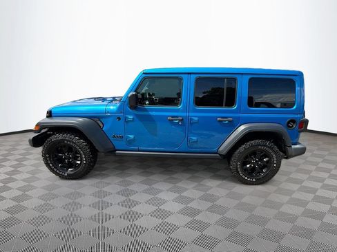 Used 2022 Jeep Wrangler Unlimited Sport AWD/4WD image 9