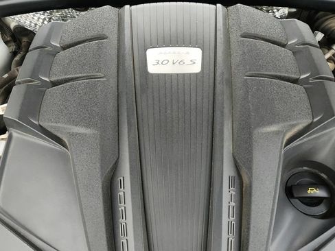 Used 2020 Porsche Macan S AWD/4WD image 47