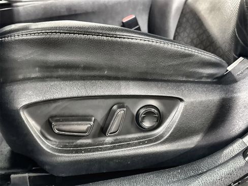 Used 2023 Toyota Camry XSE image 13