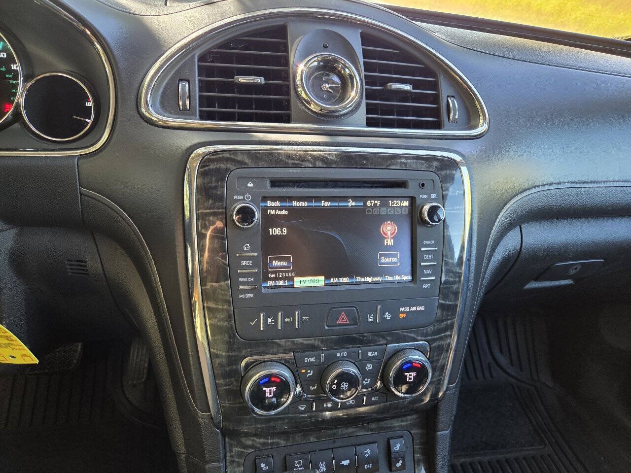 Used 2014 Buick Enclave Leather FWD image 26