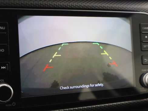 Used 2021 Nissan Kicks SV image 34