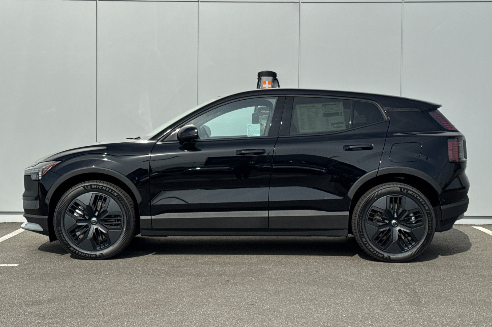 New 2026 Volvo EX30 Cross Country Ultra w/ Protection Package AWD/4WD image 2