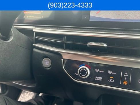 Used 2025 Kia Sorento S FWD image 29