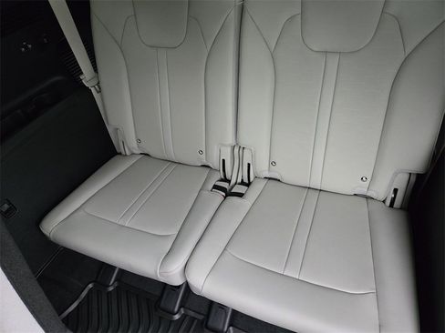 New 2026 Kia Sorento S image 20