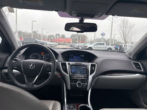 Used 2016 Acura TLX V6 image 18