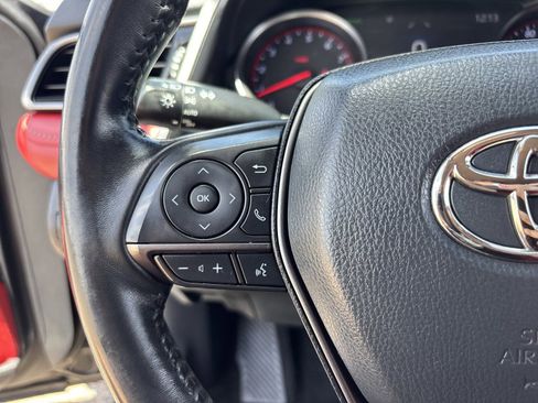 Used 2022 Toyota Camry XSE FWD image 28