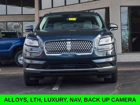 Used 2023 Lincoln Nautilus FWD w/ Premium Package image 7