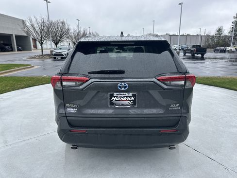 Certified 2024 Toyota RAV4 XLE image 9