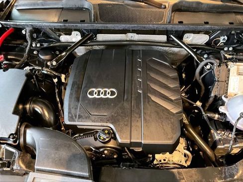 Used 2023 Audi Q5 2.0T Premium w/ Convenience Package AWD/4WD image 34