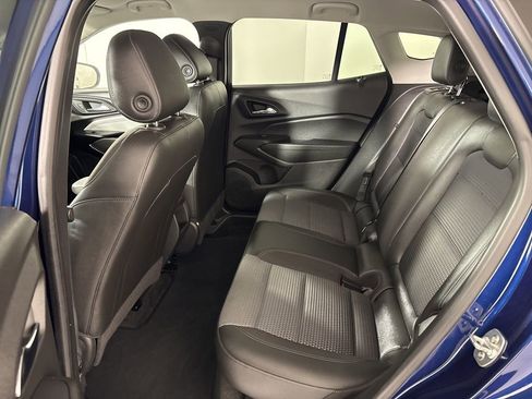 Used 2024 Chevrolet Trax LT image 19