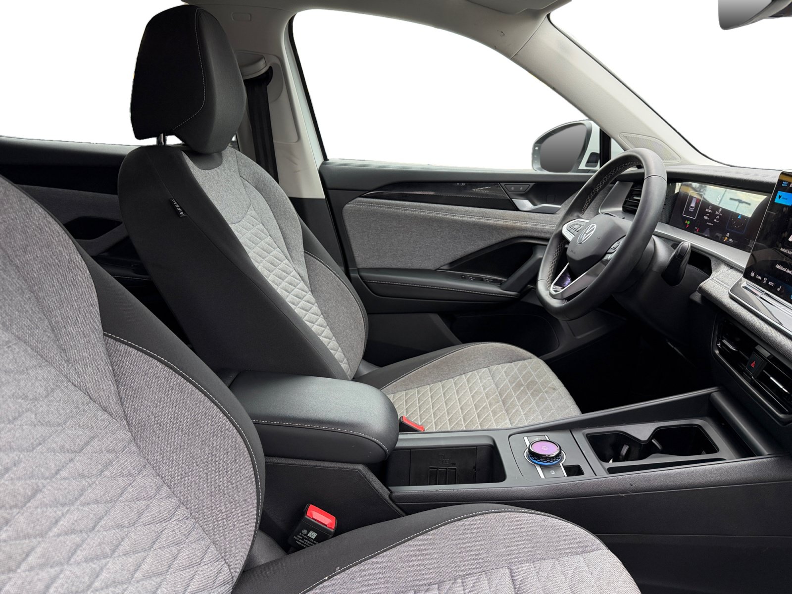 Used 2025 Volkswagen Tiguan S FWD image 14