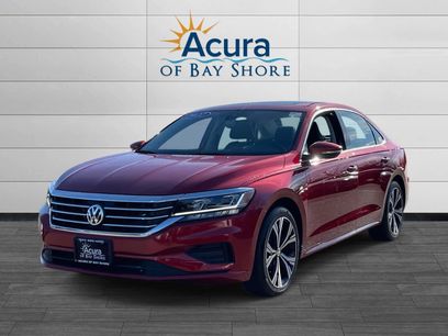Used 2022 Volkswagen Passat 2.0T SE