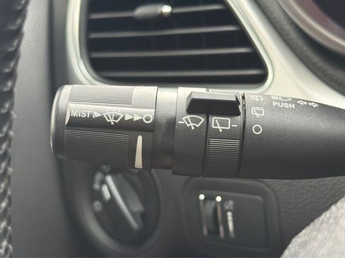 Used 2020 Dodge Journey SE w/ SE Popular Equipment Group FWD image 16
