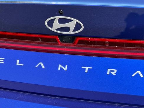 Used 2024 Hyundai Elantra SEL w/ Convenience Package image 48