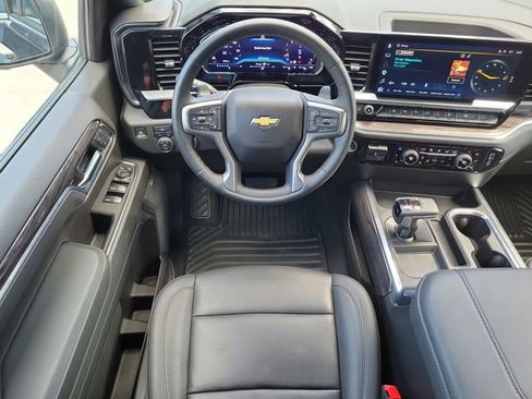 Certified 2025 Chevrolet Silverado 1500 LTZ AWD/4WD image 19